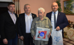 Глава города и председатель Собрания депутатов поздравили ветеранов с наступающим Новым годом