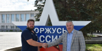 Глава города встретился с участником программы «Герои Южного Урала» - Администрация г. Троицка