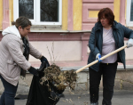 В Троицке продолжаются субботники