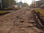 В Троицке жители самостоятельно отремонтировали дорогу